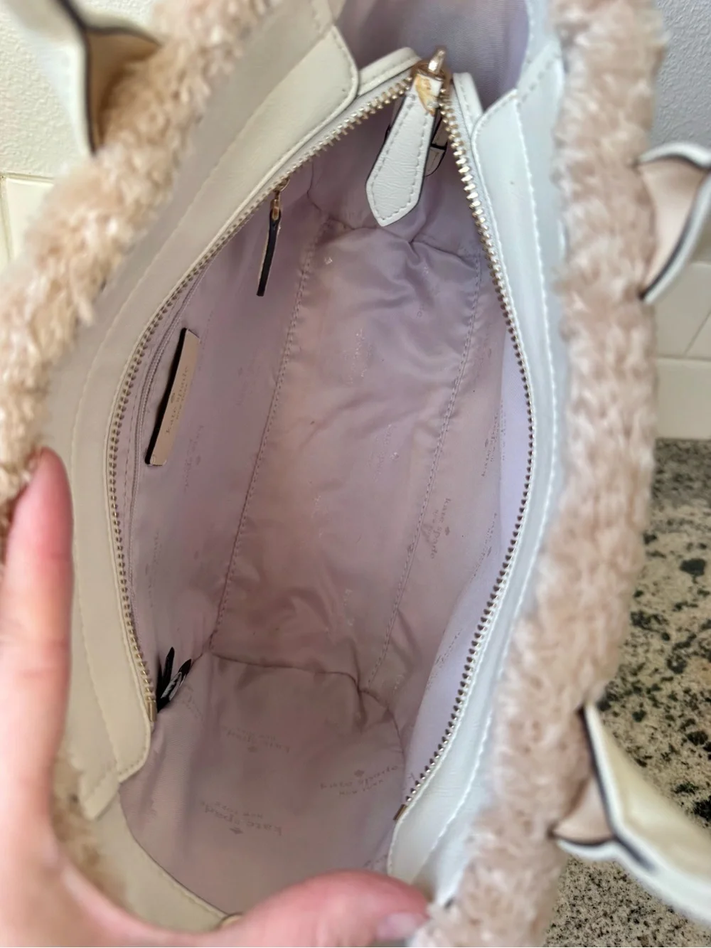kate spade Jett Faux Shearling Small Tote in Meringue/Winter White. VGUC